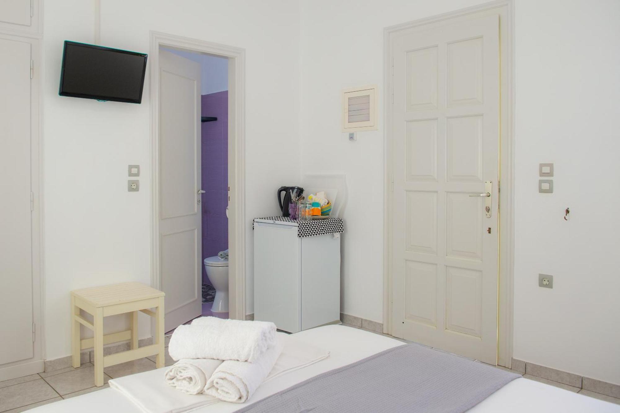 Morpheas Pension Rooms & Apartments Kamáresz Szoba fotó